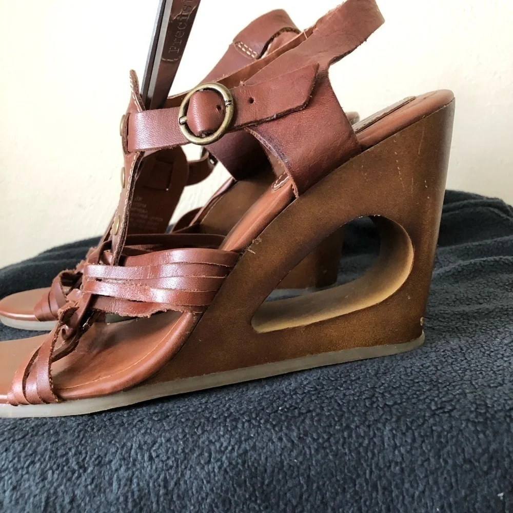 Franco Fortini Braided Leather Wood Wedge Cut Out